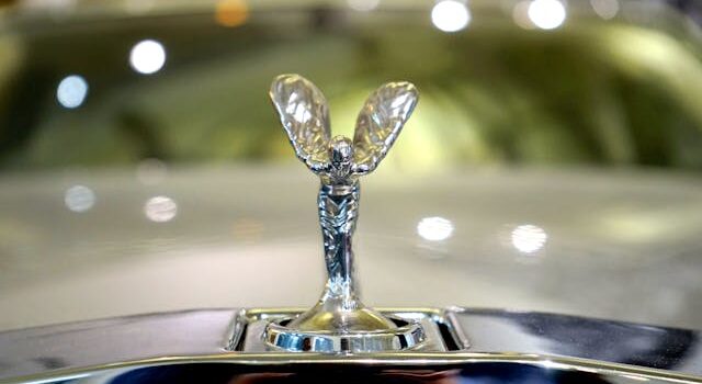 Rent Rolls Royce